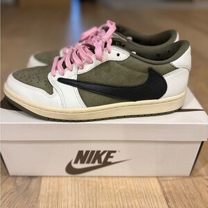 Nike Travis Scott Jordan 1 Low Olive Sneakers Size 7.5